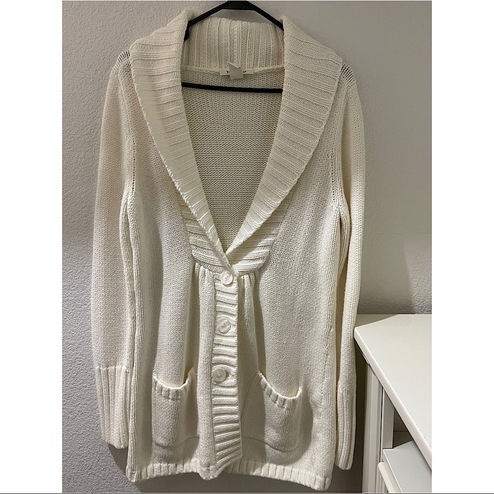 White House black market cardigan